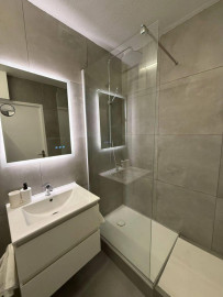 
                                                                                        Colocation
                                                                                         Colocation meublée — Chambre dans T3 rénové 73 m²