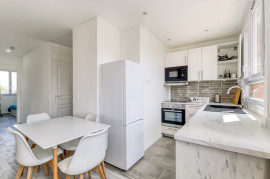 
                                                                                        Colocation
                                                                                         Colocation meublée de 3 chambres