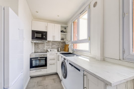 
                                                                                        Colocation
                                                                                         Colocation meublée de 3 chambres