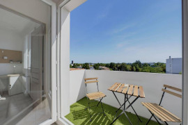 
                                                                                        Colocation
                                                                                         COLOCATION PESSAC | APPT RÉNOVÉ MEUBLÉ À NEUF