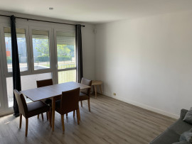 
                                                                                        Location
                                                                                         Colocation trio (loyer tout inclus)