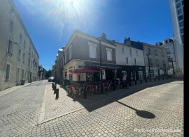 
                                                                        Vente
                                                                         Commerce Saint-Vallier