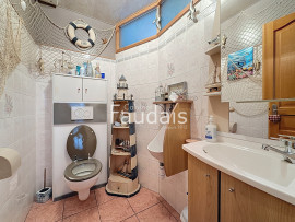 
                                                                                        Vente
                                                                                         CONDE SUR VIRE maison avec hangar 