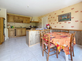 
                                                                                        Vente
                                                                                         CONDE SUR VIRE roche de ham