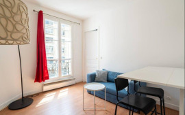 
                                                                                        Location
                                                                                         Confort au Cœur d’un Quartier Verdoyant de Paris