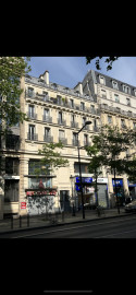 Location
Confortable appartement lumineux près de Montmartre (loyer tout inclus)