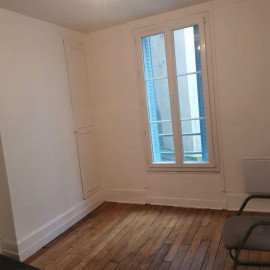 
                                                                                        Location
                                                                                         Confortable F2 meublé 40m²  proche Paris