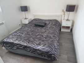 
                                                                                        Location
                                                                                         Confortable F2  Proche commerces et bus vers RER A