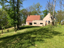 
                                                                                        Vente
                                                                                         Contemporary house designed in the Périgord Noir