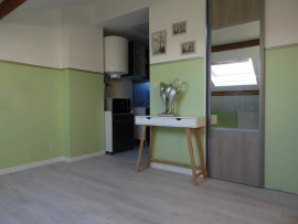 
                                                                                        Location
                                                                                         Coquet petit studio