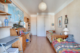 Vente
Corniche André de Joly, Nice - Appartement 3 pièces à rénover avec terrasse, parking et cave