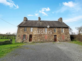
                                                                                        Vente
                                                                                         CORPS DE FERME AVEC DEUX LOGEMENTS A BAUDRE