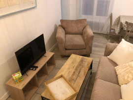 
                                                                                        Location
                                                                                         Cosy 2 pièces dans le 9ème (loyer tout inclus)