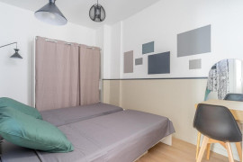 
                                                                                        Location
                                                                                         Cosy Davso*