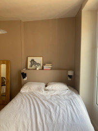 Location
Cosy refurbished one bedroom apartment (loyer tout inclus)