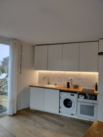 Location
Coup de coeur belle maison de pêcheur contemporaine au pied de la mer dans le beau village authentique de Lesconil (loyer tout inclus)