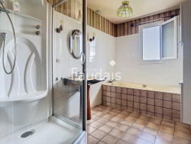 
                                                                                        Vente
                                                                                         COUVAINS, 131m2, Maison 4 chambres