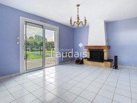 
                                                                                        Vente
                                                                                         COUVAINS, 131m2, Maison 4 chambres