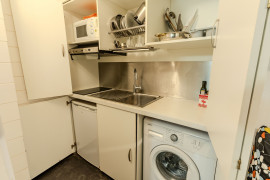 Location
Cozy 2-Room Apartment in Le Marais district (loyer tout inclus)