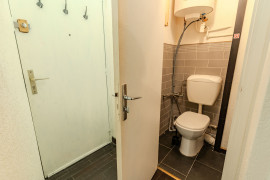 Location
Cozy 2-Room Apartment in Le Marais district (loyer tout inclus)