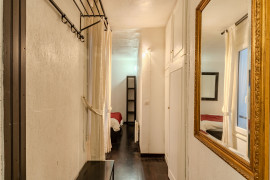 Location
Cozy 2-Room Apartment in Le Marais district (loyer tout inclus)