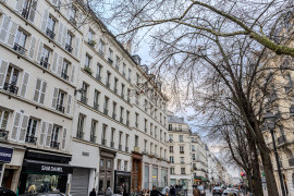 Location
Cozy 2-Room Apartment in Le Marais district (loyer tout inclus)