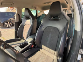 
                                                                                        Voiture
                                                                                         CUPRA LEON V