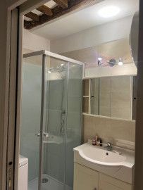 
                                                                                        Location
                                                                                         Cute ao (loyer tout inclus)
