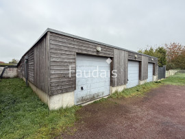 
                                                                                        Vente
                                                                                         Dans un petit village de BOURGVALLEES