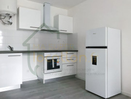 Location
                                                                                Dans une résidence sécurisée, studio meublé de 24m2