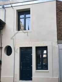 Location
                                                                                Dans une résidence sécurisée, studio meublé de 24m2
