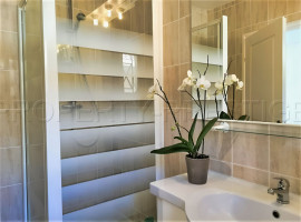 
                                                                                        Vente
                                                                                         DEMEURE DE STANDING EN PERIGORD NOIR