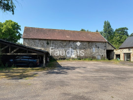 
                                                                                        Vente
                                                                                         Demeure historique du 13ème siècle, SAINT-LO (50000), caract