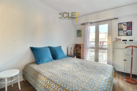 
                                                                                        Vente
                                                                                         Dernier étage - 4 pièces - 80m² - Balcon