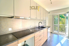 
                                                                                        Vente
                                                                                         Dernier étage - 4 pièces - 80m² - Balcon