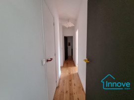 
                                                                                        Vente
                                                                                         Dernier étage, appartement 109 m² 3/4 chbres centre ville