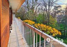 
                                                                                        Vente
                                                                                         Dernier étage avec ascenseur - 126m² – 2 garages