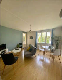 
                                                                                        Colocation
                                                                                         Deux chambres dispos dans coloc 88m²