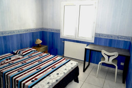 
                                                                                        Colocation
                                                                                         Deux chambres étudiantes à louer chez l'habitant