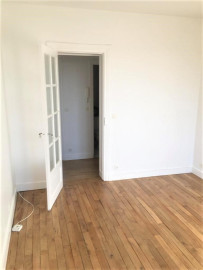 
                                                                                        Location
                                                                                         Deux pièces à louer à Asnières sur Seine