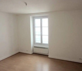 
                                                                                        Location
                                                                                         Deux pièces au calme, centre Ruel-Malmaison