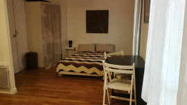 
                                                                                        Location
                                                                                         Deux Pièces Idéalement placé Boulogne-Billancourt