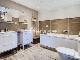 
                                                                                        Vente
                                                                                         DOMJEAN, Maison en pierre de 170m2 