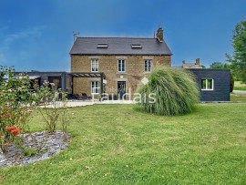 
                                                                                        Vente
                                                                                         DOMJEAN, Maison en pierre de 170m2 