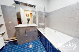 
                                                                                        Vente
                                                                                         Duplex 137 m2 carrez (168m² sol) 5ch, Pl Alex. 1er