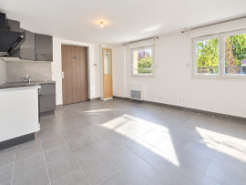 
                                                                                        Vente
                                                                                         Duplex 2 pièces refait à neuf à Montreuil