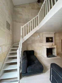 
                                                                                        Location
                                                                                         Duplex 70m2 / quartier piéton Fernand Lafargue