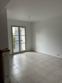 
                                                                                        Location
                                                                                         Duplex à louer