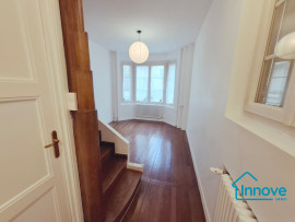 
                                                                                        Location
                                                                                         Duplex à louer – Viroflay centre-ville, gare rive Gauche