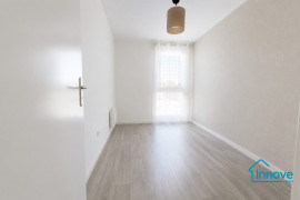 
                                                                                        Vente
                                                                                         DUPLEX AVEC TERRASSE ENVIRONNEMENT PRIVILEGIE